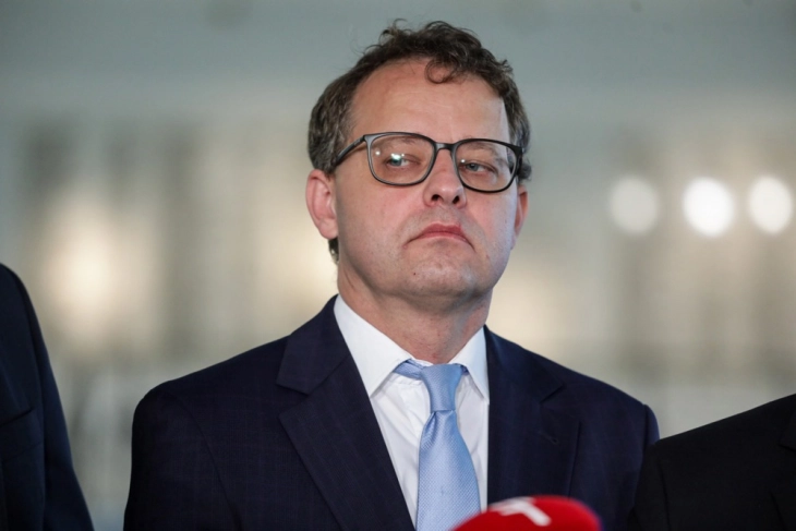 Полска издаде европска потерница за поранешниот заменик-министер, Марчин Романовски, кој доби азил во Унгарија