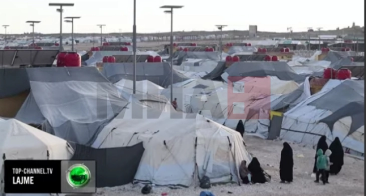 Të paktën edhe 44 shtetas shqiptarë janë në Siri përfshirë gra dhe fëmijë