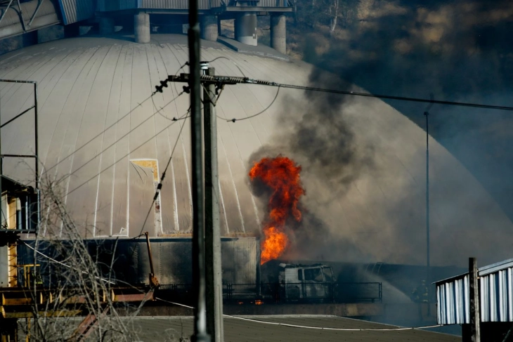 Четворица загинати во експлозија на гас по превртување на цистерна во Чиле