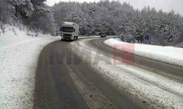 Hiqet ndalesa për qarkullimin e kamionëve në rrugën Mavrovë-Dibër