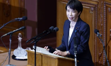 Такаичи предупреди на притисокот од Кина и најави повеќе средства за армијата