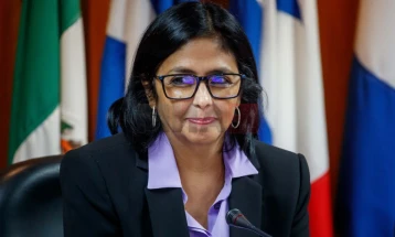 Шпанија побара од ЕУ да ги укине санкциите за привремената претседателка на Венецуела, Делси Родригез