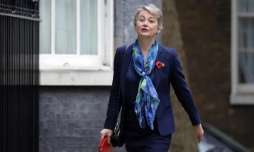 Купер ќе се сретне со Рубио откако договорот за Чагос е ставен под нов сомнеж