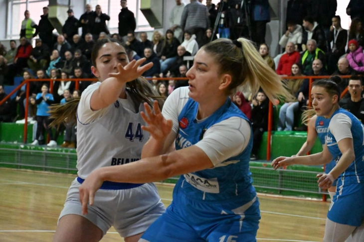 Баскет кам прв финалист во женскиот кошаркарки Куп