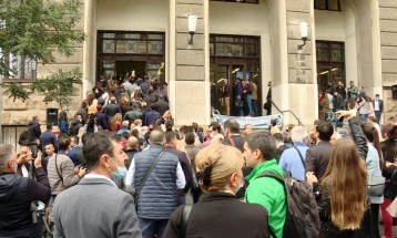 Адвокатите во Србија почнуваат тридневен штрајк