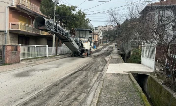 Со стартот на реконструкцијата на улицата „Питу Гули“ почна градежната сезона во Штип