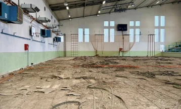 Во тек е реконструкција на спортска сала во пробиштипското училиште „Никола Карев“