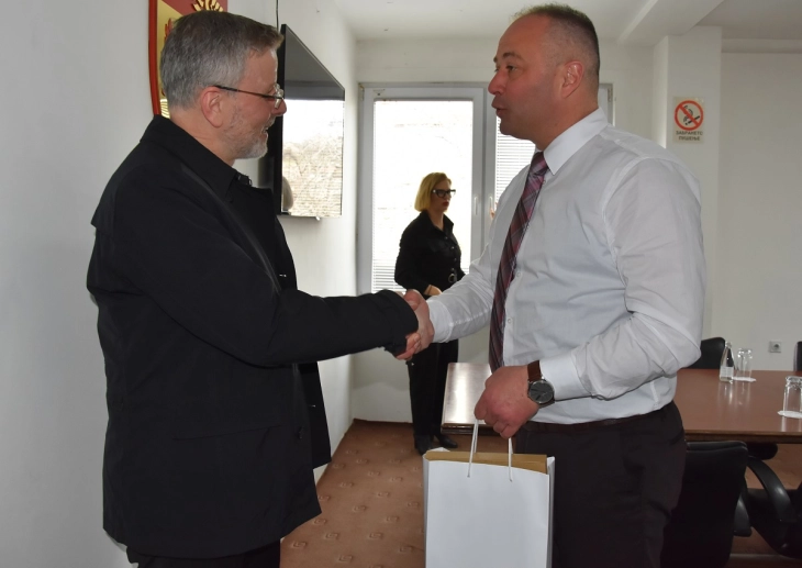 Амбасадорот на Швајцарија Кристоф Зомер во посета на Општина Кочани