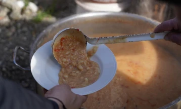 Одбележан „Чист понеделник“ на Мегдан во Велес