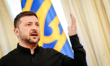 Zelenski i bëri thirrje BE-së ta zhbllokojë pakon e planifikuar prej 90 miliardë eurove për Ukrainën