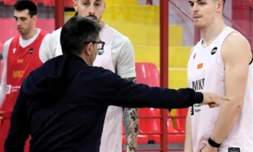 Јакимовски пред дуелот со Луксембург: Треба да продолжиме да ја градиме нашата тимска игра, нашата хемија