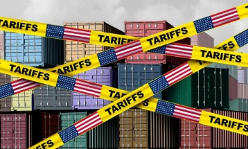 САД денеска воведоа нови царини од 10 проценти наместо најавените 15 проценти