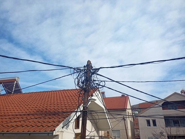 Утре без струја жителите на неколку села во Велешко