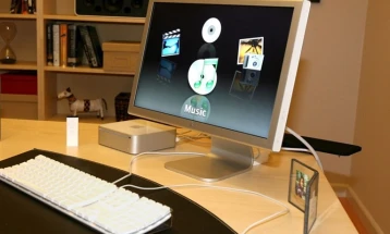 „Епл“ преместува дел од своето производство од Кина во САД