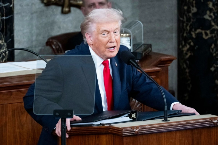 Трамп ја нарече одлуката на Врховниот суд за царините „несреќна“