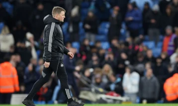 Хау: За Њукасл, пласманот во осминафиналето е огромно достигнување