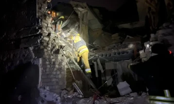 Четири лица загинаа во руски напади во јужна Украина