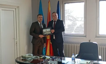 Perinski: Mbi 220 milionë euro në dispozicion të komunave - Berova shembull për zhvillim të qëndrueshëm lokal