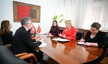 Takim Dimovska- Zomer: Mbështetje për reformat dhe digjitalizimin e Kuvendit