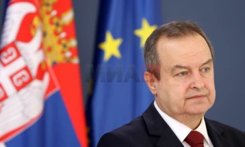 Вучиќ утрово го посети Дачиќ во болница, состојбата на српскиот министер за внатрешни работи е подобра