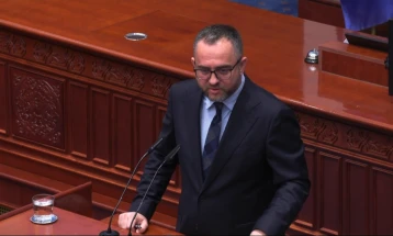 Пратенички прашања во Собранието – Тоска до Тошковски и Филков: Ставете крај на омразата на стадионите и овозможете правосуден испит на албански јазик