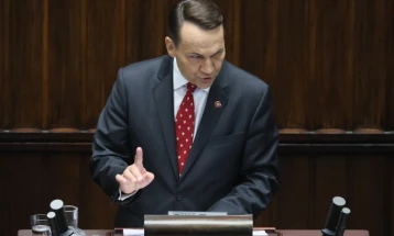 Shikorski: Putini nuk dëshiron paqe, por kapitullimin e Ukrainës