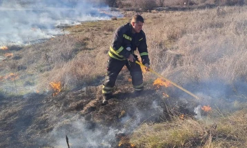 Брза интервенција на ДПД-Пехчево спречи поголем пожар кај село Црник