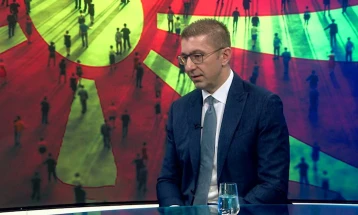 Мицкоски за патот кон ЕУ: Мора да обезбедиме гаранции дека нема повеќе условувања