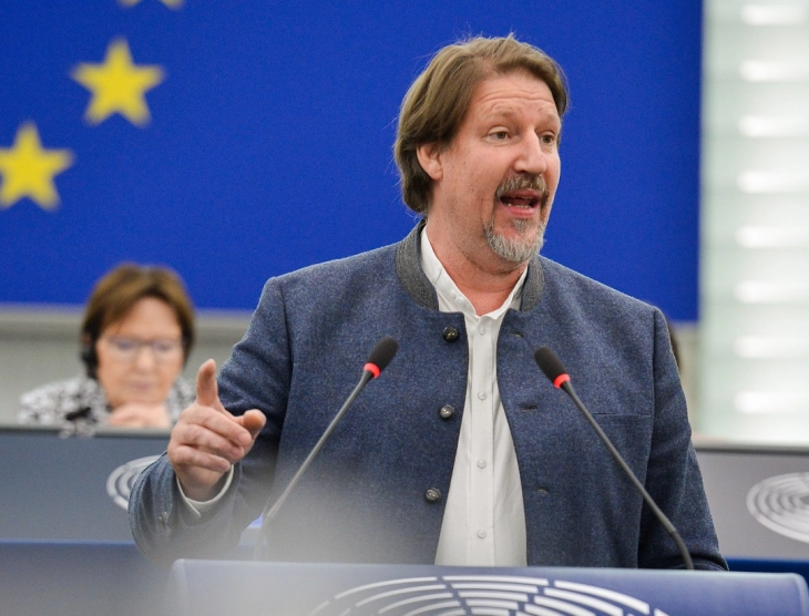 Вајц: С Македонија да го искористи позитивниот момент за проширување на ЕУ