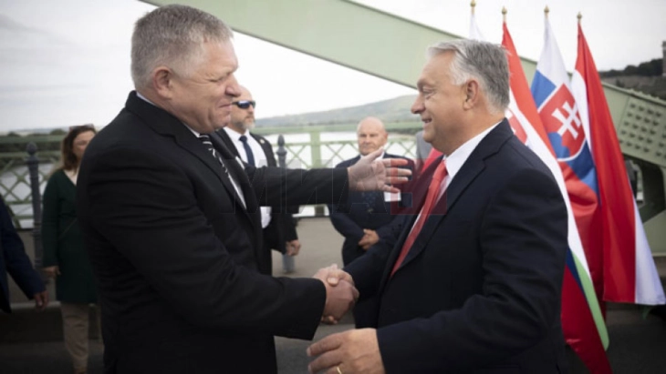 Фицо: Со Орбан се договоривме да се формира група за испитување на штетата на „Дружба“