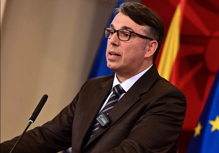 Работната група за изборното законодавство не почна со работа, албанските партии барале двојазични материјали