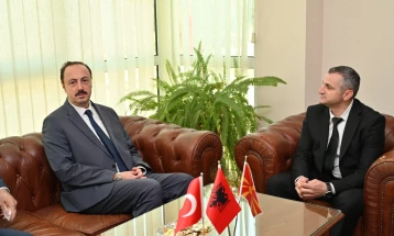 Турскиот амбасадор Улуциј во посета на Дебар