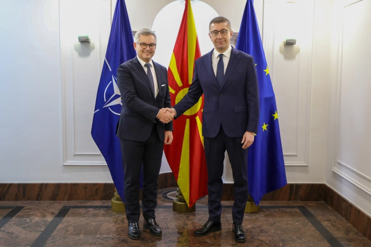 Mickoski - Bruner: Mbetemi të përkushtuar në ndërtimin e marrëdhënieve të fuqishme dhe të qëndrueshme