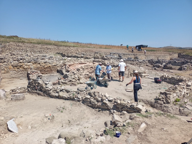 Националната установа „Стоби“ годинава од Министерството за култура и туризам доби  9,8 милиони денари, една третина повеќе од ланските 6,1 милион денари