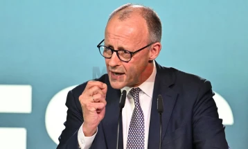 Мерц телефонски разговарал со Нетанјаху, се координира со Макрон и Стармер