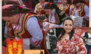 Снаи и свекрви дел од културната манифестација „Невестинско поклонение на Свети Теодор Тирон“