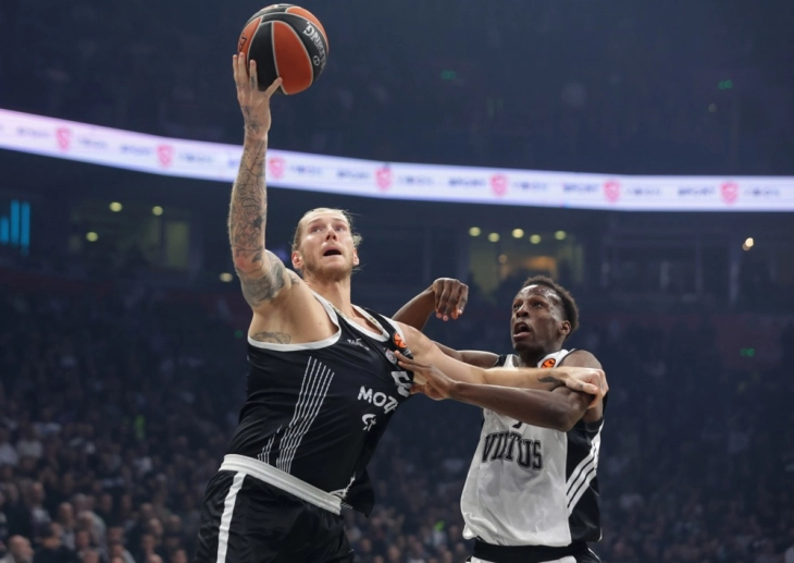 Двајца играчи на КК Партизан „заглавени“ на аеродром во Дубаи