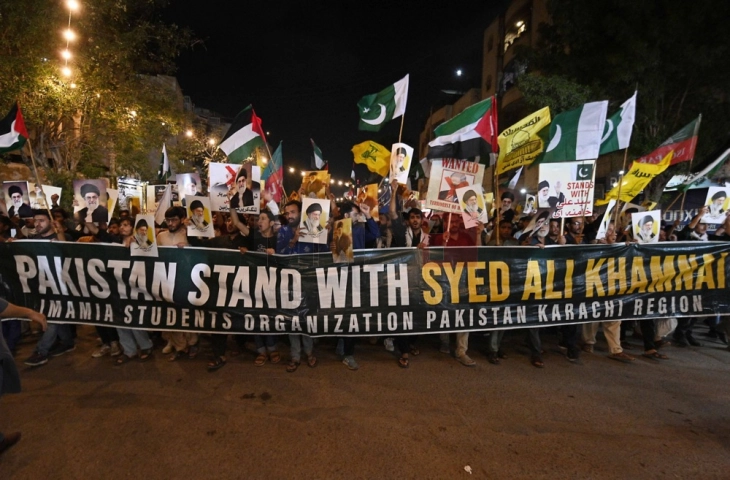 Осуммина загинати во проирански протест кај американскиот конзулат во Пакистан