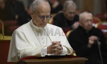 Папата Лав XIV упати апел за запирање на спиралата на насилство во Иран