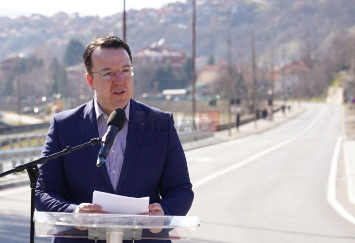 Nikolloski: Me lëshimin e qarkores së rikonstrukuar në Kriva Pallankë, lidhjes me Bullgarinë, po e përfundojmë modernizimin e krahut lindor të Korridorit 8