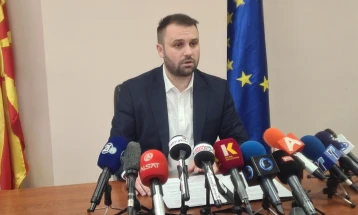 Дурмиши за МИА: Просечната потрошувачка кошничка и зголемувањето на минималната плата на седница на ЕСС