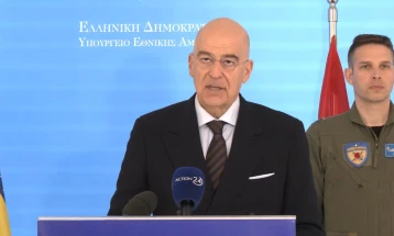 Дендиас: Грција испраќа две фрегати и Ф-16 на Кипар