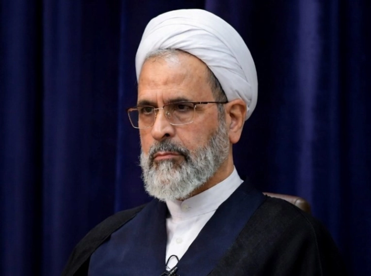 Кој е клерикот Алиреза Арафи, човекот кој одеднаш се најде во центарот на борбата за власт во Иран?