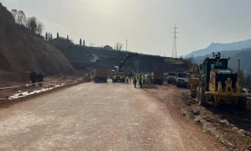 Патниот правец Ќафасан -  Елбасан денеска повторно отворен за сообраќај за сите видови возила