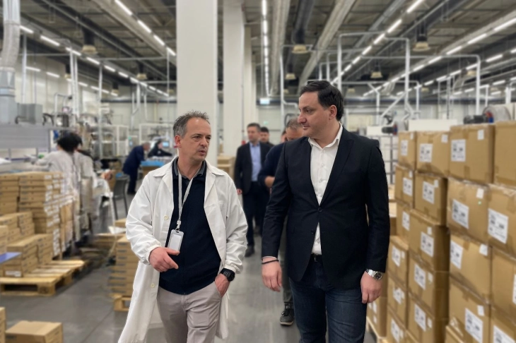 Гоце Димовски во посета на фабриката Кемет во ТИРЗ Скопје 1