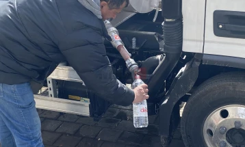 Стружани денеска од цистерна полнат чиста вода, матноста на водата од градскиот водовод втор ден во граници на нормала