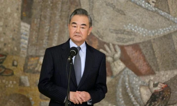 Кинескиот министер за надворешни работи Ванг Ји му порача на израелскиот колега Саар дека нападите врз Иран мора да прекинат