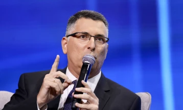 Израел повикува на прекинување на сите врски со Иран