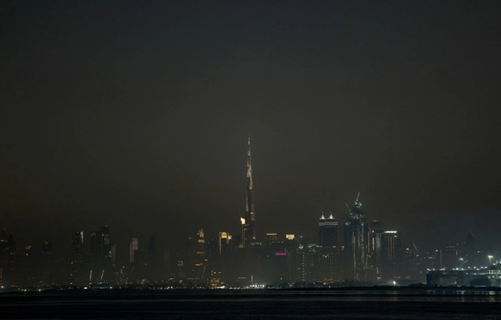 Пожар по напад со дрон во близина на американскиот конзулат во Дубаи