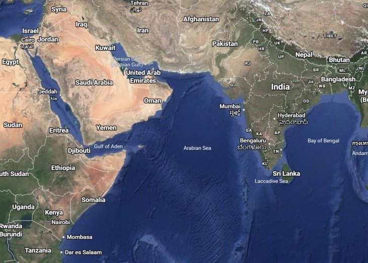 Повеќе од 100 лица се водат како исчезнати по напад од подморница врз ирански брод покрај брегот на Шри Ланка